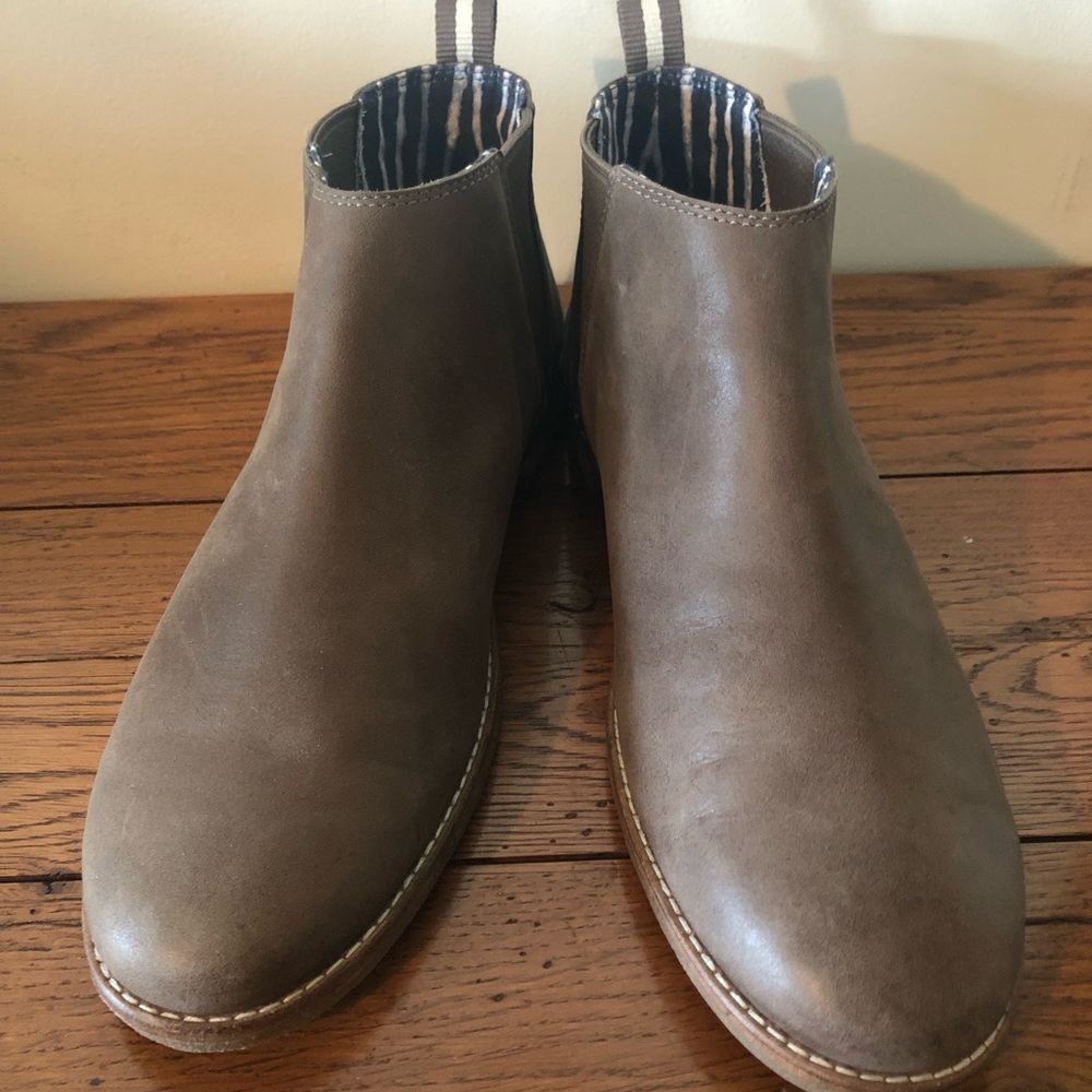 Sperry Ankle Boot, EUC, size 9